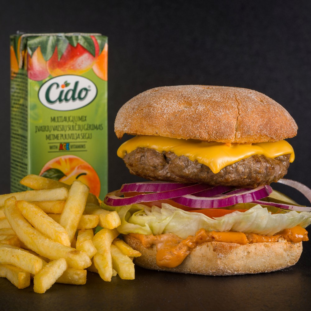 CHILDREN`S SET WITH BEEF