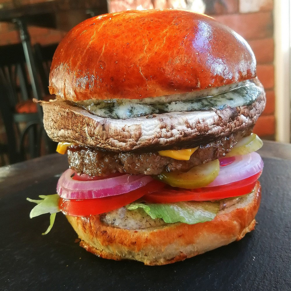 MUSHROOM BEEF BURGER