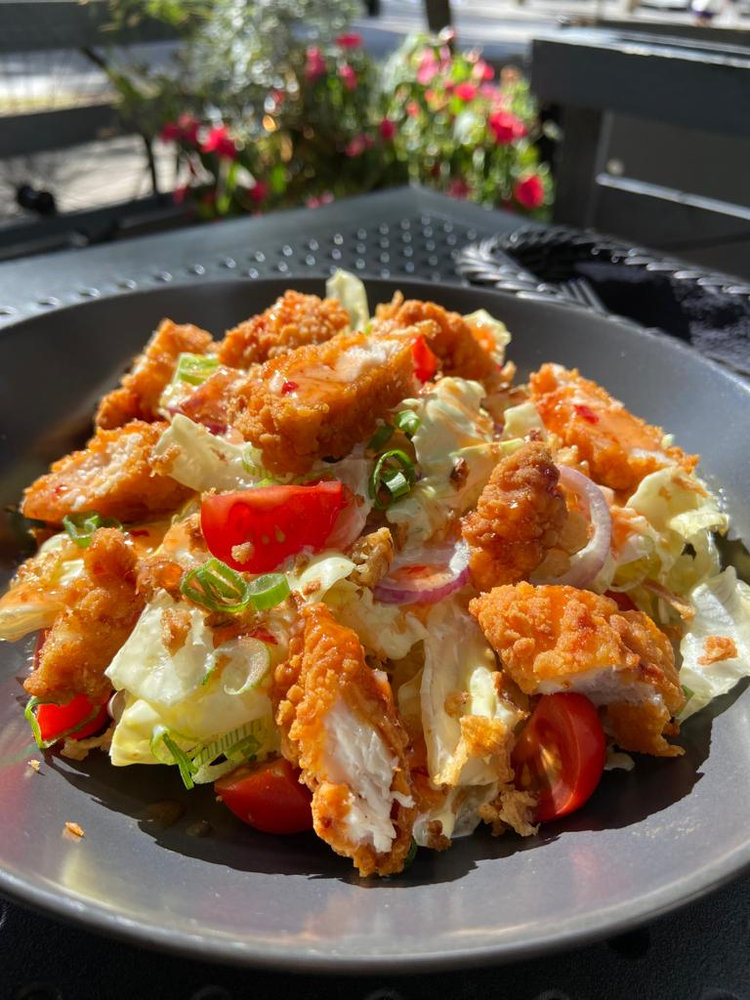 CURRY CHICKEN SALAD (SPICY)